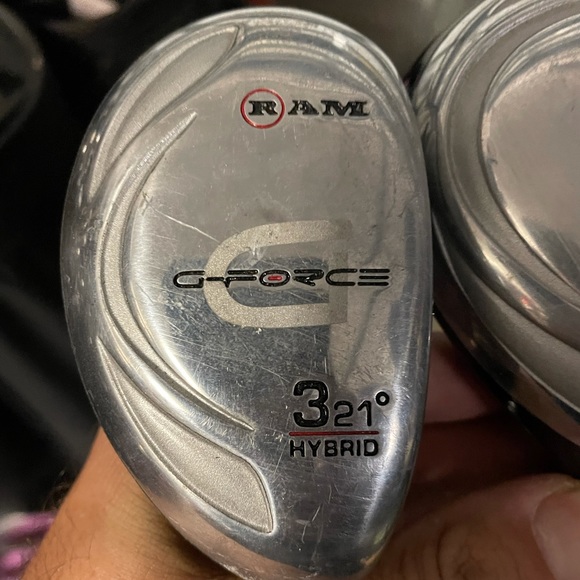 Golf clubs Ram G force 8 pc set RH
Used - Picture 4 of 14